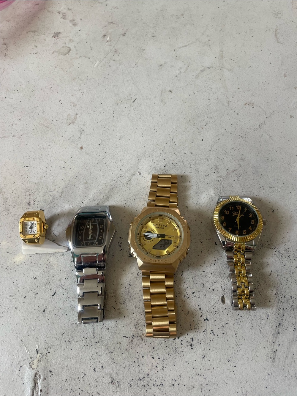 Watches lot